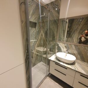 ÜSTTEN ASKILI DUŞAKABİN